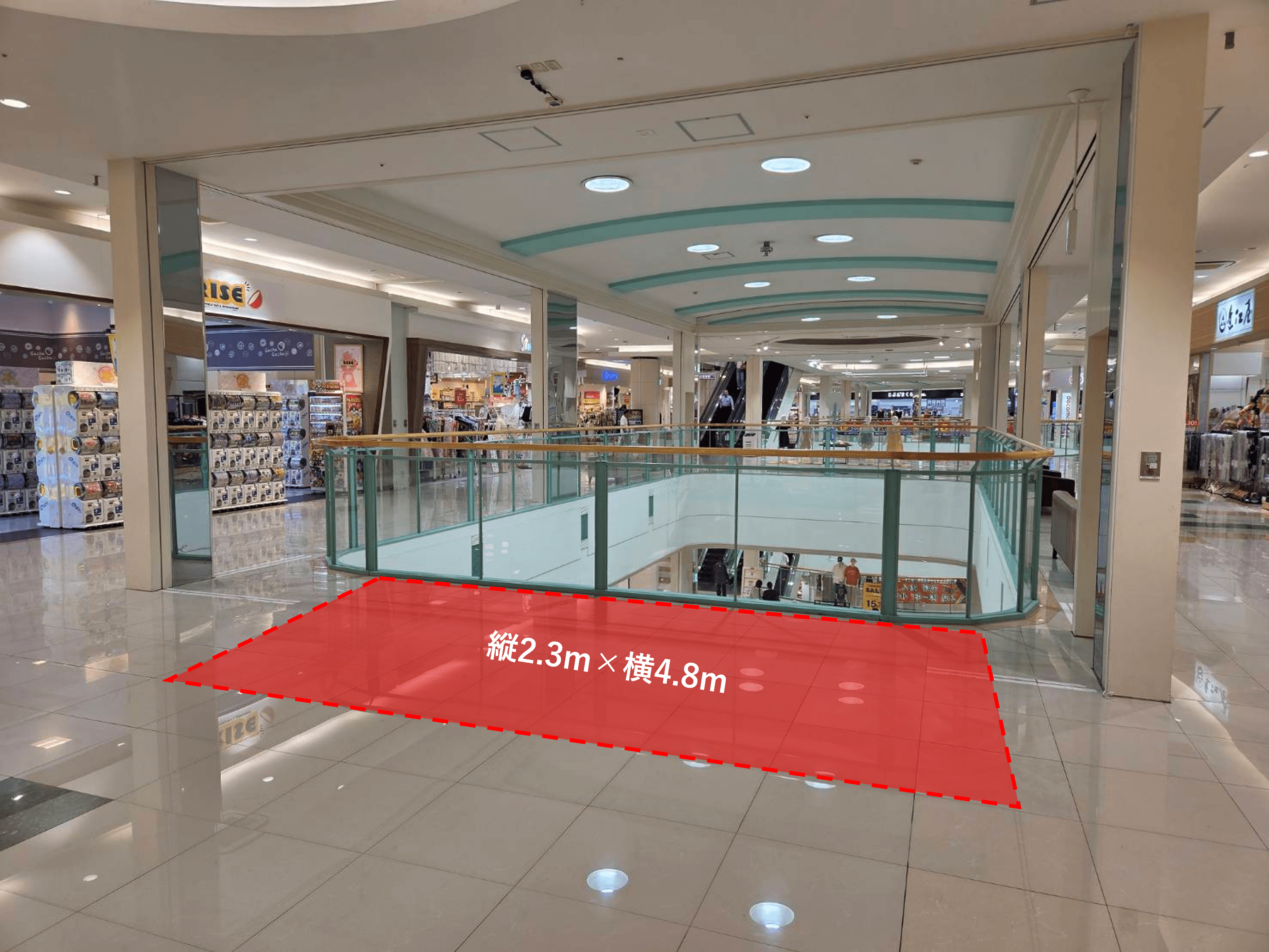 3Fメガネのタナカ前(吹き抜け側) 各種プロモーションに最適な商業施設内の屋内催事イベントスペース